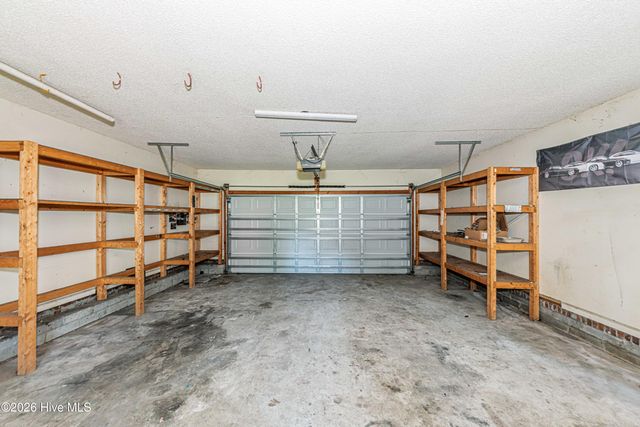 411 Candlewood Drive, Jacksonville, NC 28540