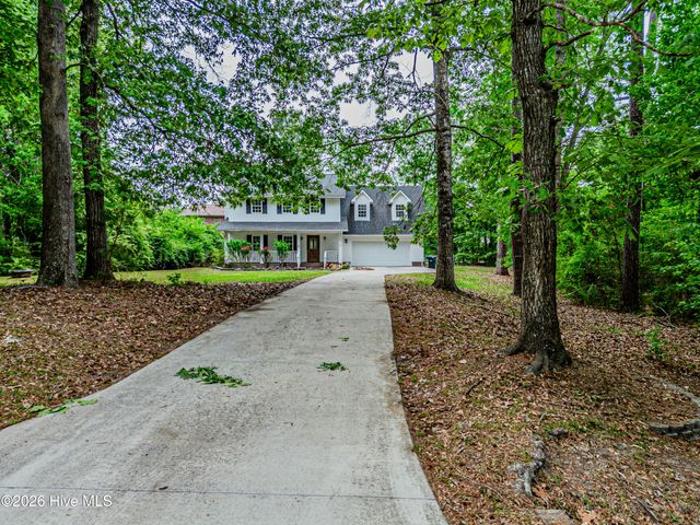 411 Candlewood Drive, Jacksonville, NC 28540