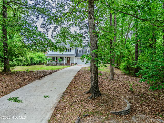411 Candlewood Drive, Jacksonville, NC 28540