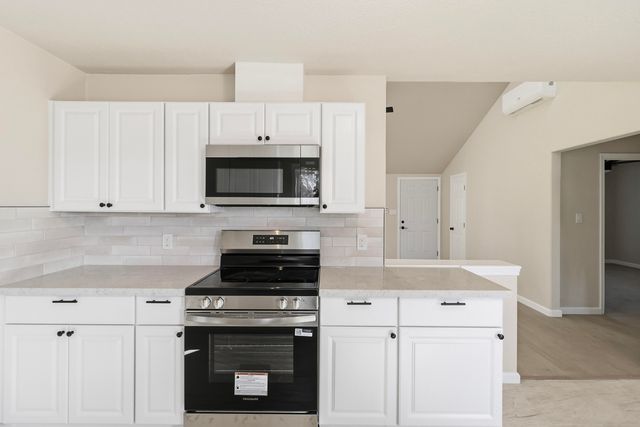 5882 Missouri Lane, Anderson, CA 96007