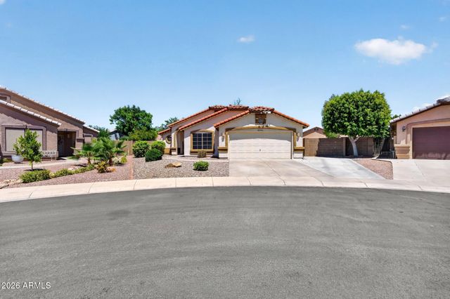 8756 W LONE CACTUS Drive, Peoria, AZ 85382
