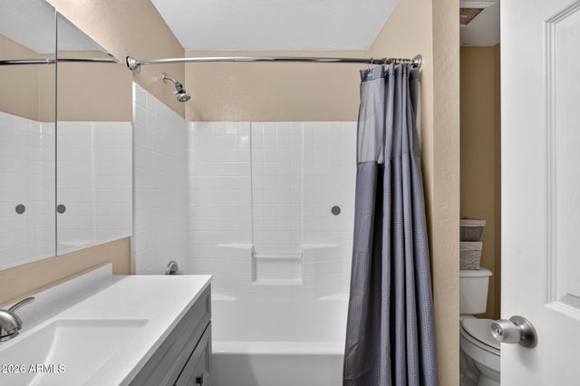 8756 W LONE CACTUS Drive, Peoria, AZ 85382