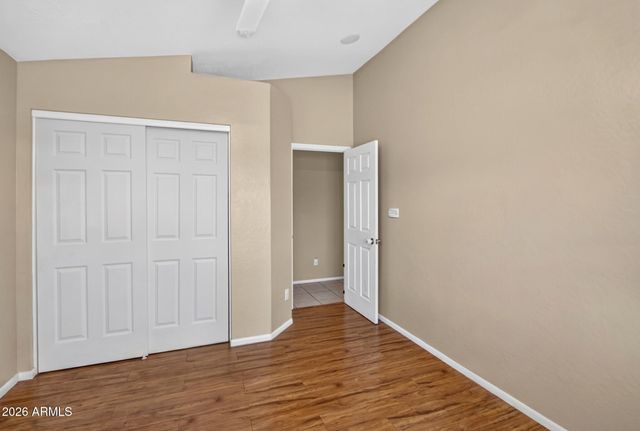 8756 W LONE CACTUS Drive, Peoria, AZ 85382