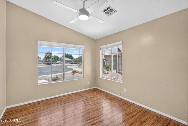 8756 W LONE CACTUS Drive, Peoria, AZ 85382