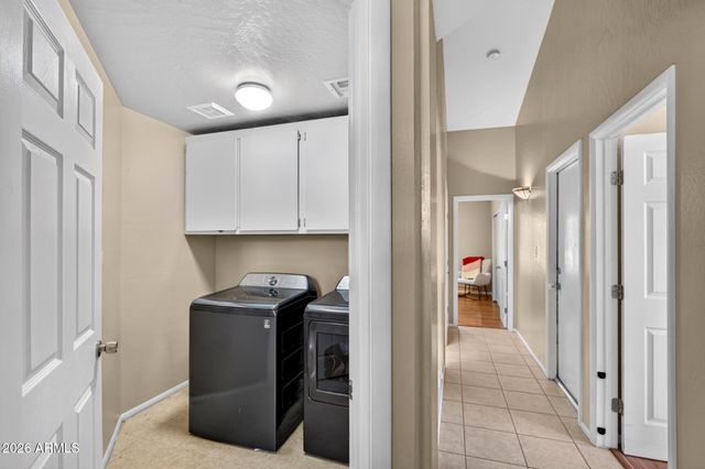 8756 W LONE CACTUS Drive, Peoria, AZ 85382