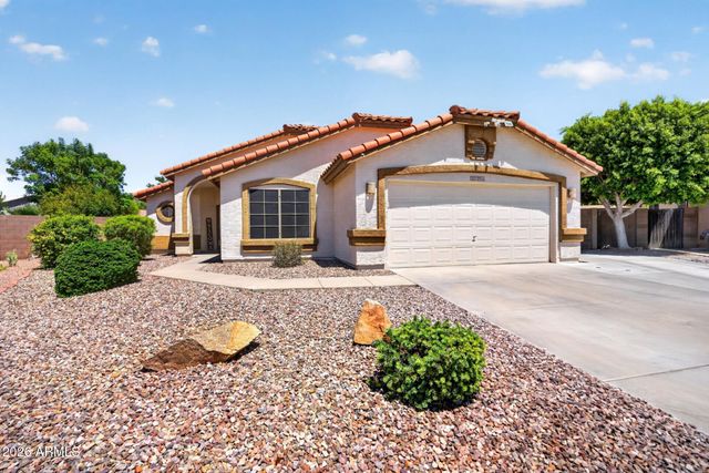 8756 W LONE CACTUS Drive, Peoria, AZ 85382