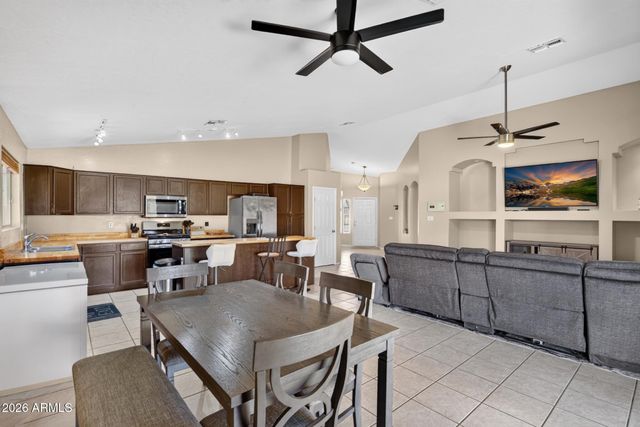 8756 W LONE CACTUS Drive, Peoria, AZ 85382