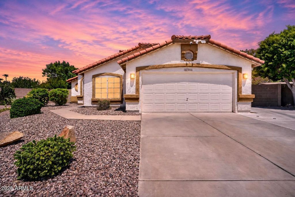 8756 W LONE CACTUS Drive, Peoria, AZ 85382