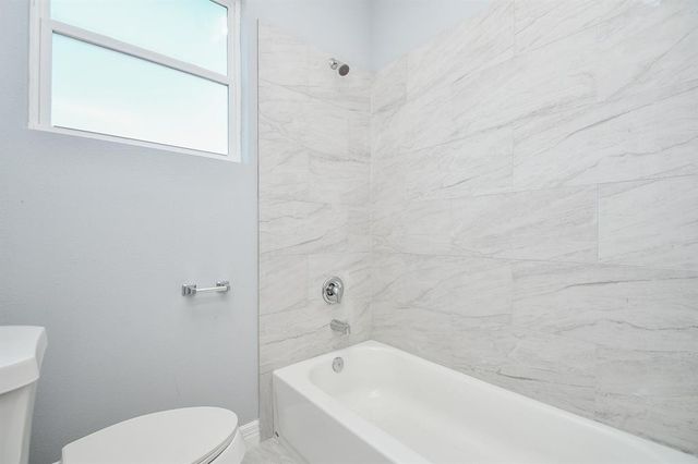 10322 Rancho Bernardo Lane, Sugar Land, TX 77498
