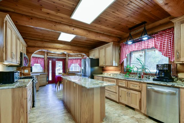 18578 Farm Road 2258, Eagle Rock, MO 65641