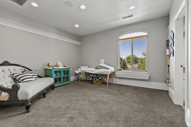 1559 E WASATCH DR, Ogden, UT 84403