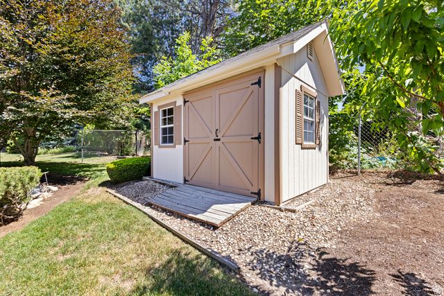 1559 E WASATCH DR, Ogden, UT 84403