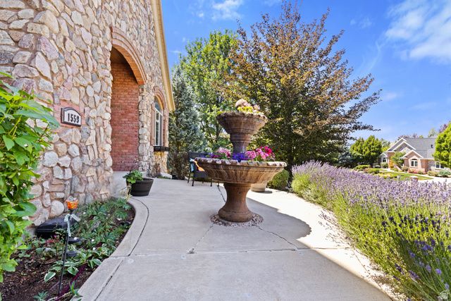 1559 E WASATCH DR, Ogden, UT 84403
