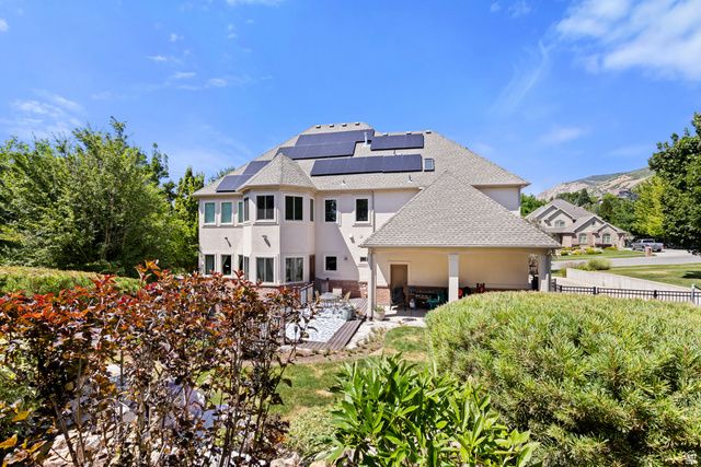 1559 E WASATCH DR, Ogden, UT 84403