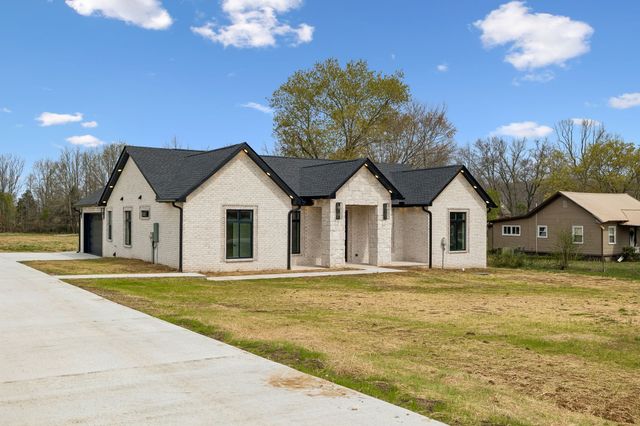 1200 Old Shelbyville Hwy, Tullahoma, TN 37388