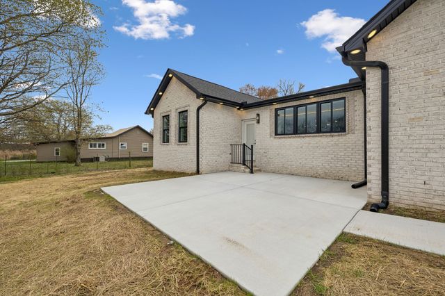 1200 Old Shelbyville Hwy, Tullahoma, TN 37388