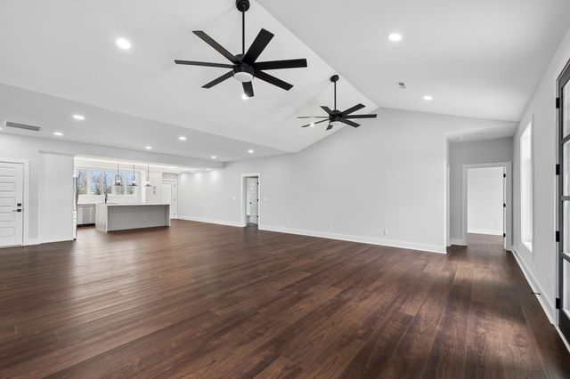 1200 Old Shelbyville Hwy, Tullahoma, TN 37388