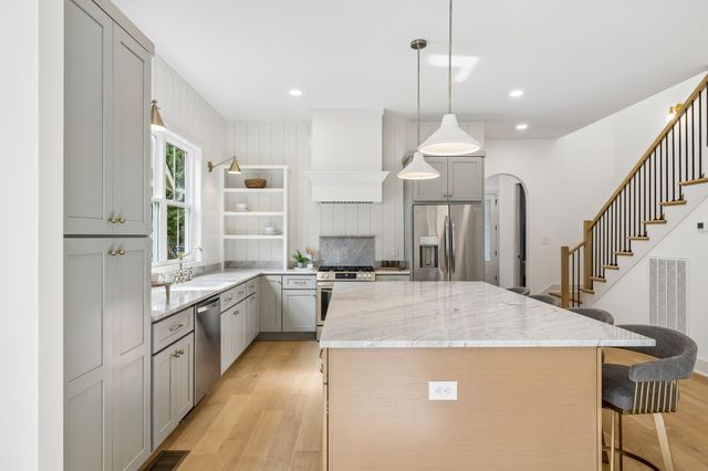 1007B Fairwin Ave, Nashville, TN 37216