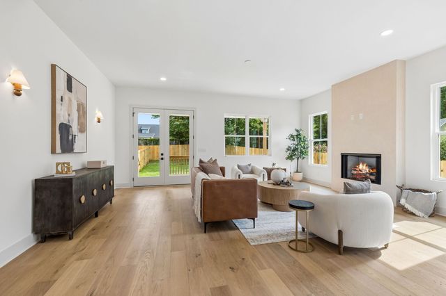 1007B Fairwin Ave, Nashville, TN 37216