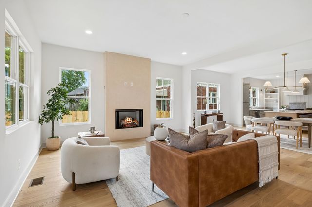 1007B Fairwin Ave, Nashville, TN 37216