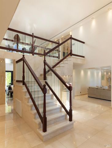 330 Brookside Dr, Angwin, CA 94508