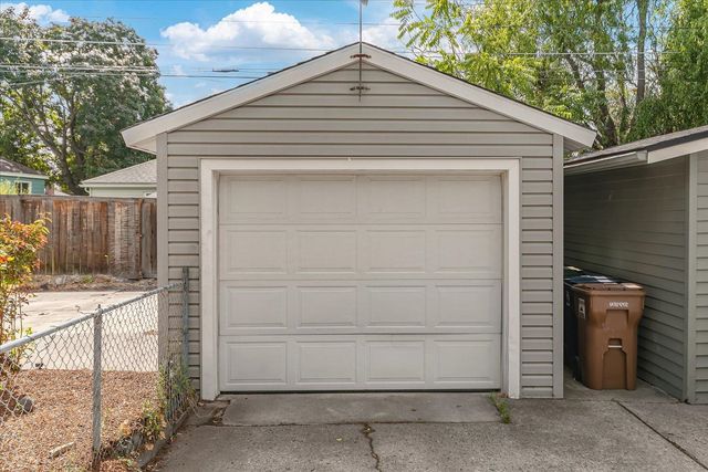 2721 W Lacrosse Ave, Spokane, WA 99205
