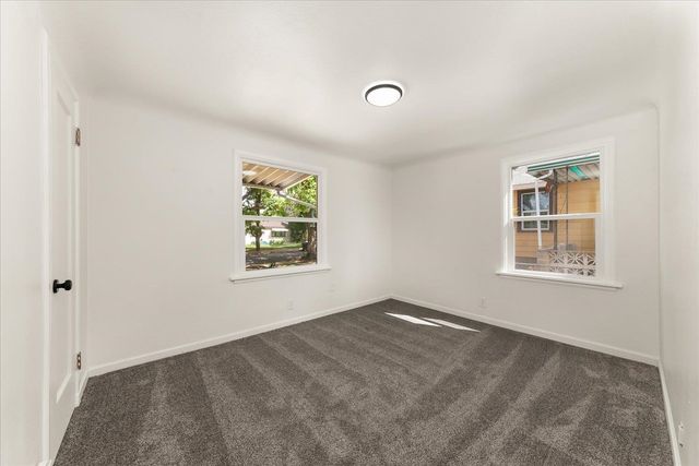 2721 W Lacrosse Ave, Spokane, WA 99205