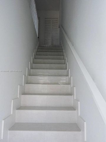 3323 SW 87th Pl 3323, Miami, FL 33165