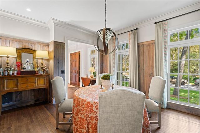 2591 Hyde Manor Drive NW, Atlanta, GA 30327