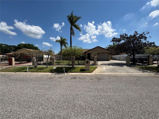 1833 MATTERHORN DRIVE, Orlando, FL 32818