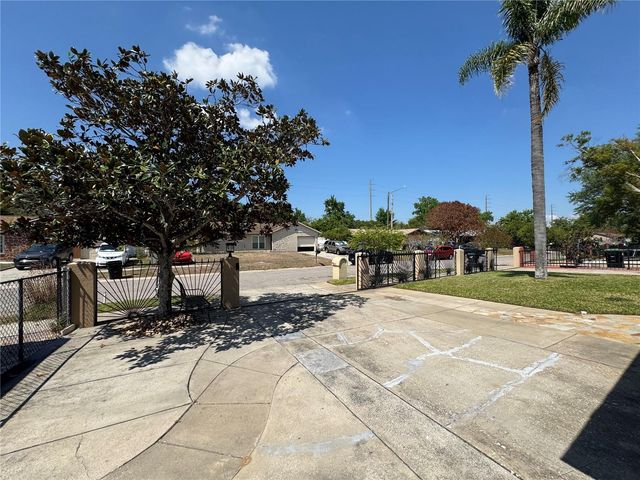 1833 MATTERHORN DRIVE, Orlando, FL 32818