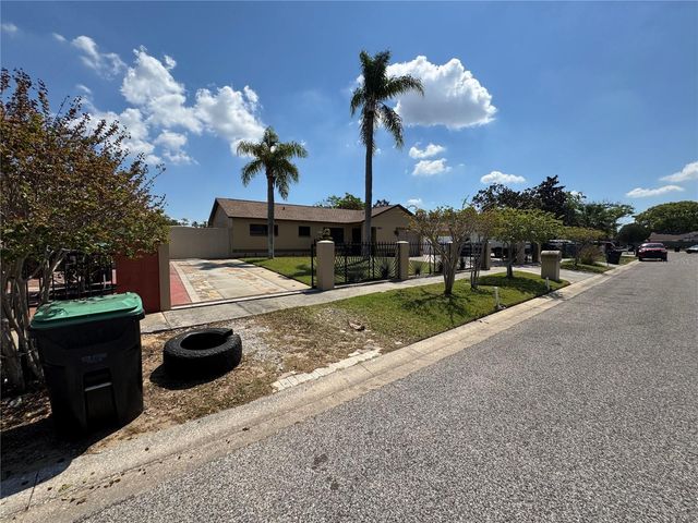 1833 MATTERHORN DRIVE, Orlando, FL 32818