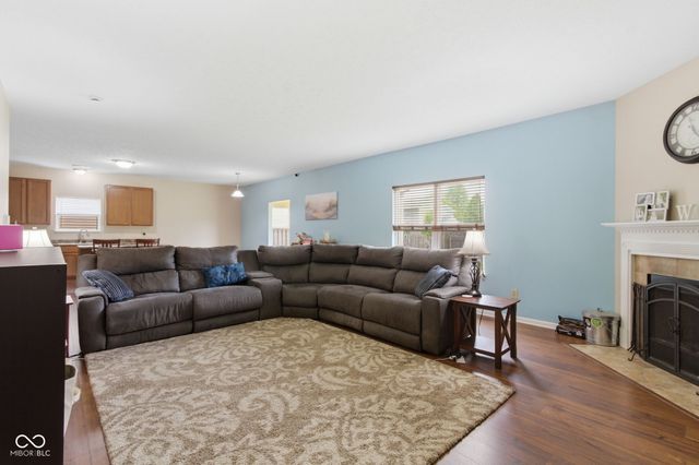 13858 Keams Drive, Fishers, IN 46038