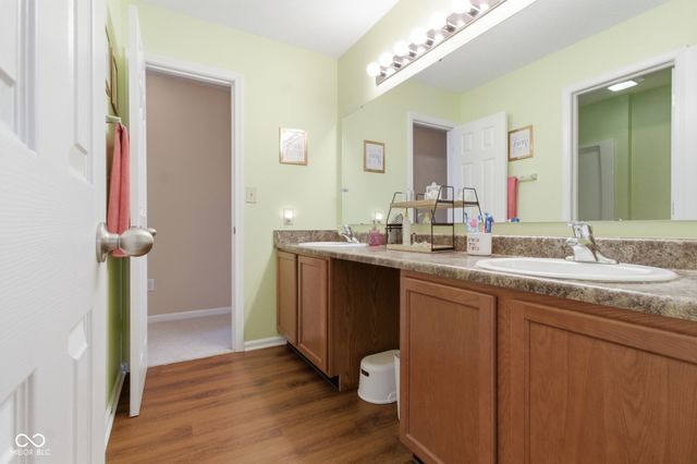 13858 Keams Drive, Fishers, IN 46038