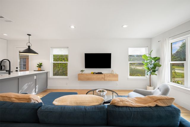 6569 Ascot Lane, Dallas, TX 75214