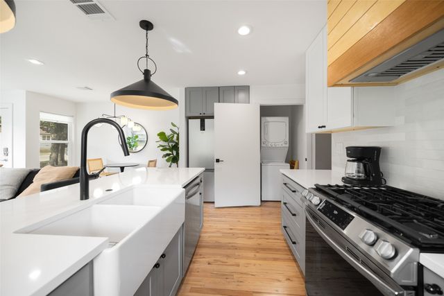 6569 Ascot Lane, Dallas, TX 75214