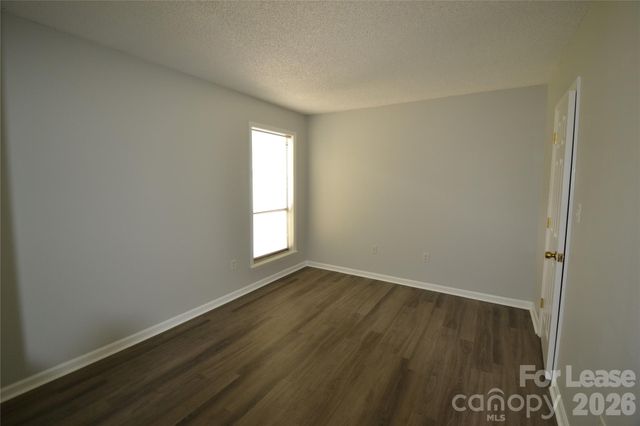 7124 Winery Lane, Charlotte, NC 28227
