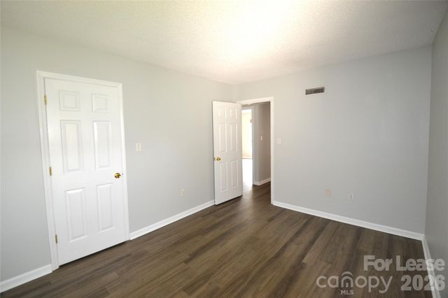 7124 Winery Lane, Charlotte, NC 28227