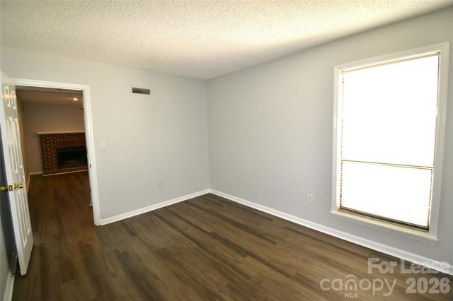 7124 Winery Lane, Charlotte, NC 28227