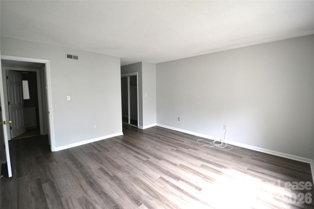 7124 Winery Lane, Charlotte, NC 28227