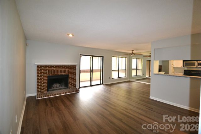 7124 Winery Lane, Charlotte, NC 28227