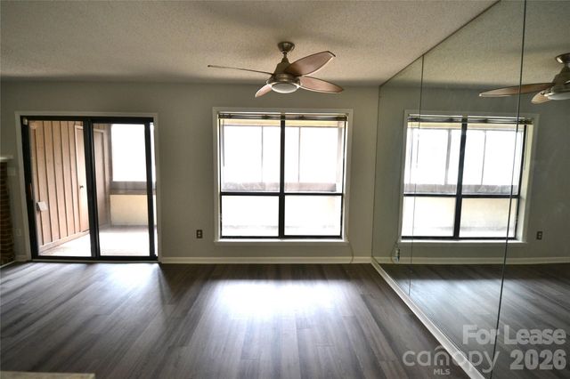 7124 Winery Lane, Charlotte, NC 28227