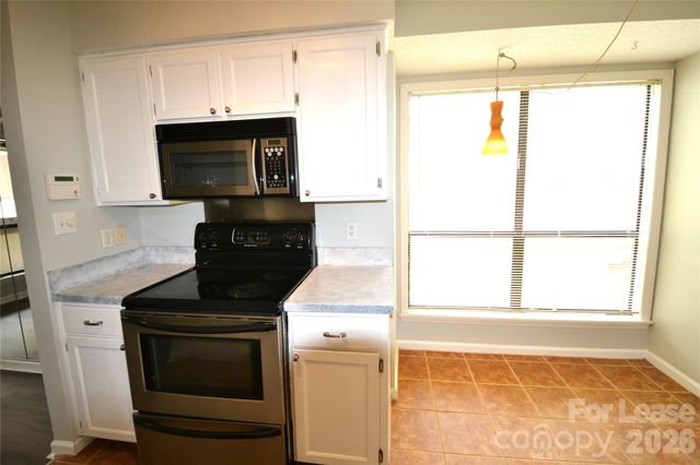 7124 Winery Lane, Charlotte, NC 28227