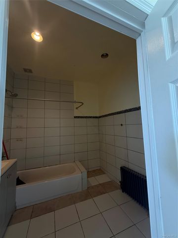 16842 Liberty Avenue, Jamaica, NY 11433