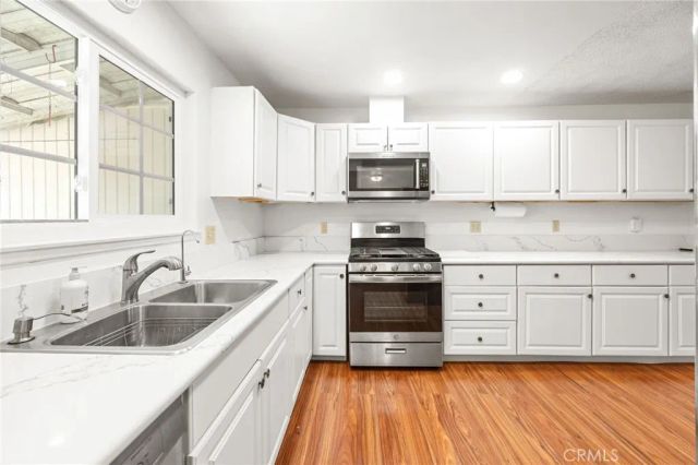 8174 Glengarry Green, Buena Park, CA 90621