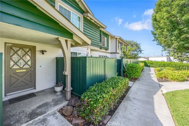 8174 Glengarry Green, Buena Park, CA 90621