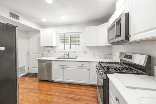8174 Glengarry Green, Buena Park, CA 90621