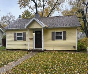 204 Chesterton Boulevard, Chesterton, IN 46304