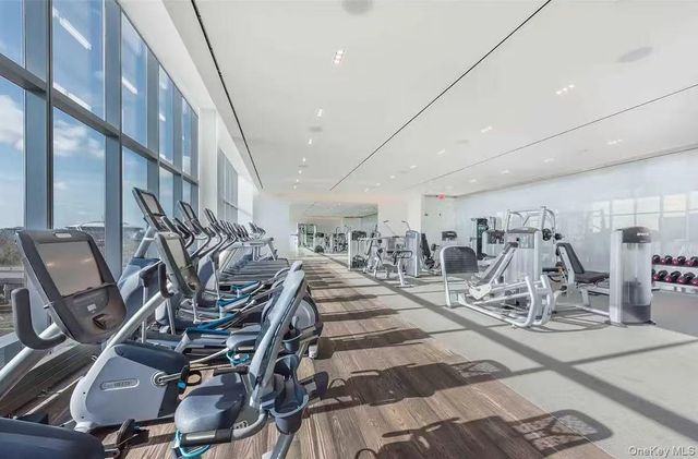 131-05 40TH Road 15D, Flushing, NY 11354