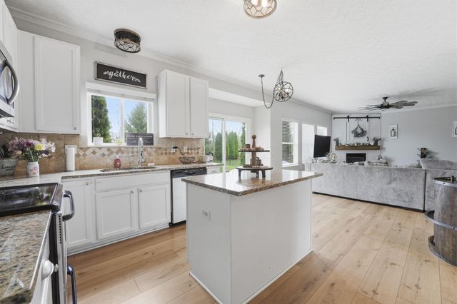 6895 Kellogg Drive, Powell, OH 43065